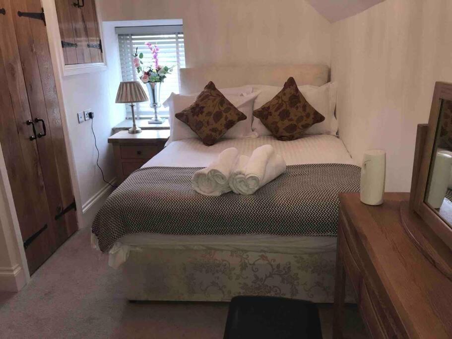 Chic 2 Bed Peak District Cottage Barn Near Alton Towers, Polar Bears, Chatsworth House ลีก ภายนอก รูปภาพ